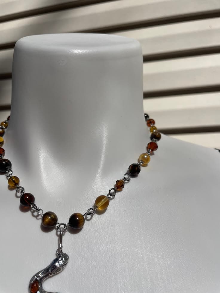 Amber Snake Necklace detail 3