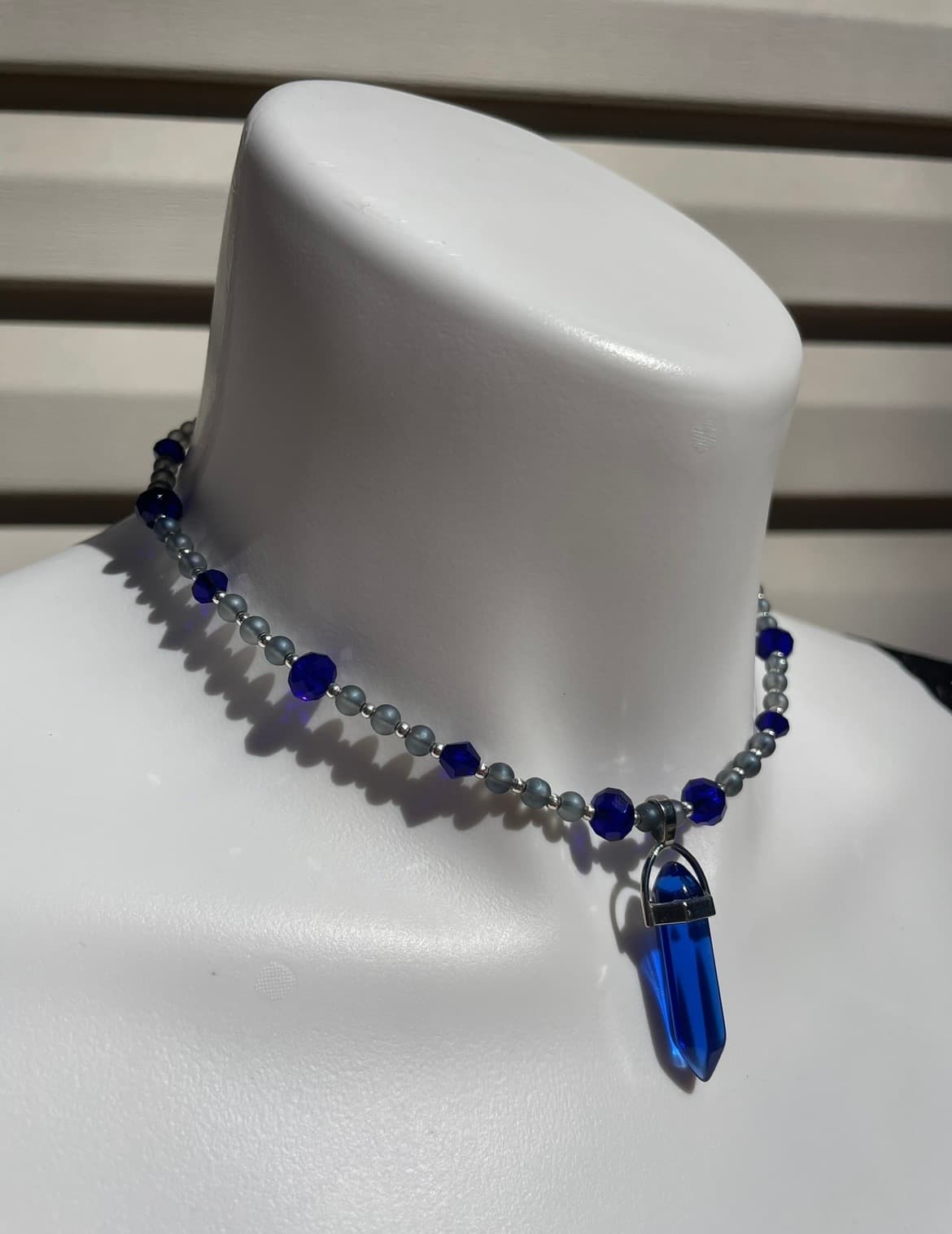 Blue Saphire Prism Necklace detail 2